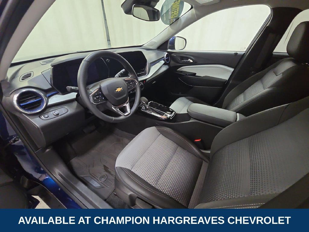 2024 Chevrolet Trax LT - Photo 13
