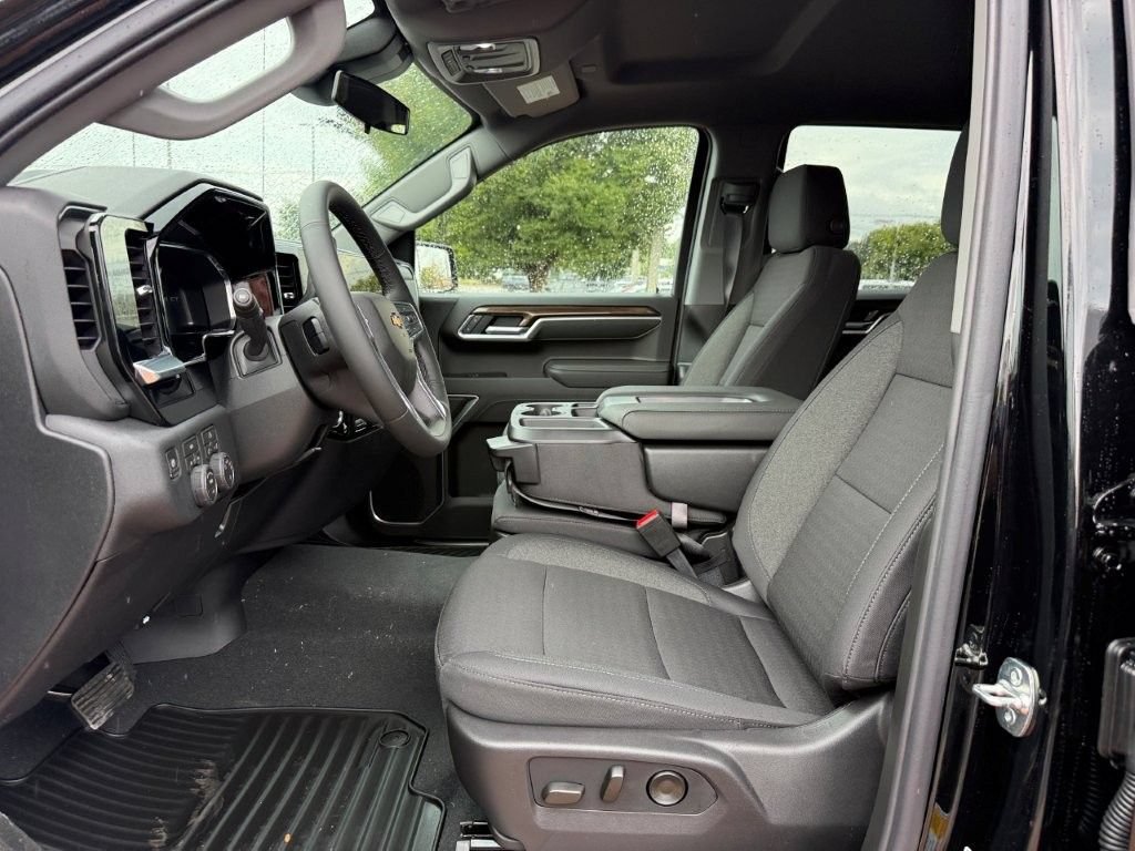 2026 Chevrolet Silverado 1500 LT - Photo 10
