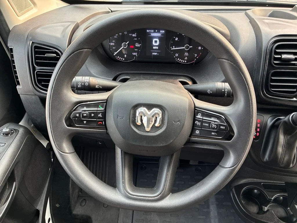 Used 2025 White Ram Base image 18