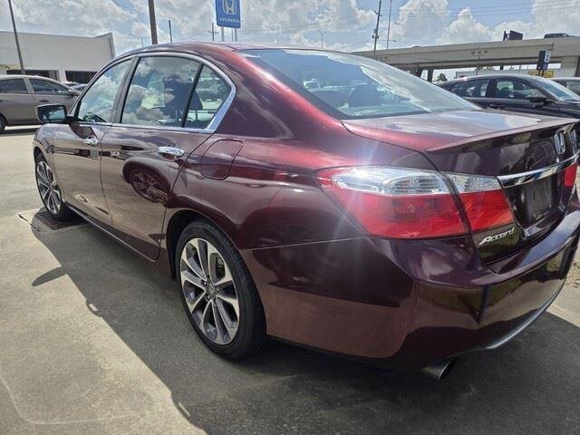 Used 2014  Honda Sport image 5