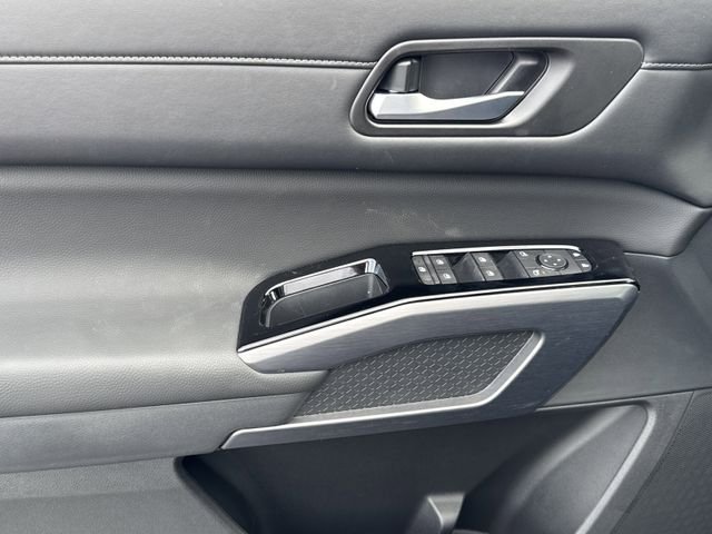 New 2026 Gray Nissan SL image 10