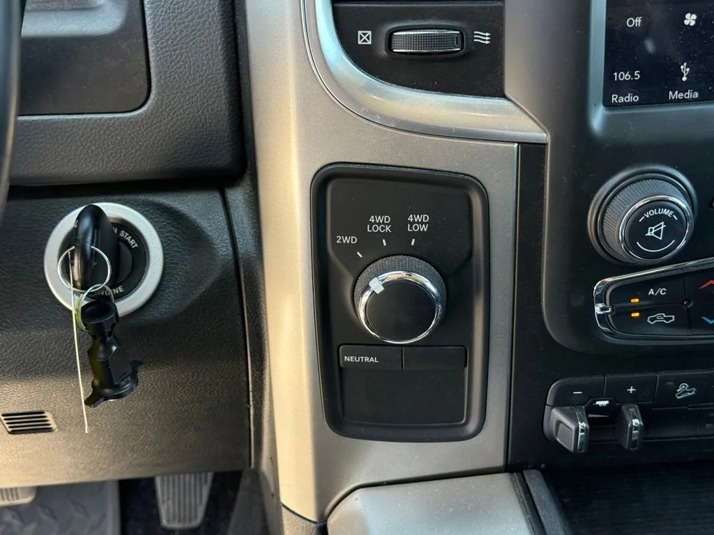 Used 2018 Silver Ram Big Horn image 21