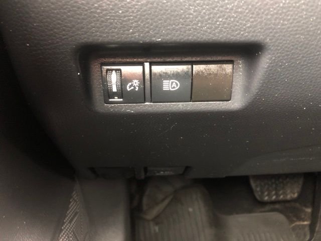 Used 2022 Gray Toyota LE image 23