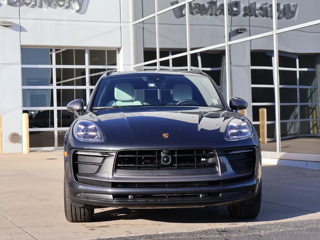 Used 2025 Porsche Macan T with VIN WP1AA2A55SLB14261 for sale in Kansas City