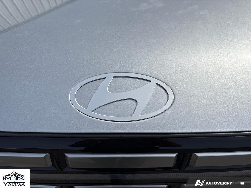 New 2026 Shimmering Silver Hyundai SEL image 9