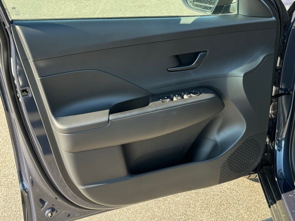 2026 Hyundai Kona SE - Photo 17
