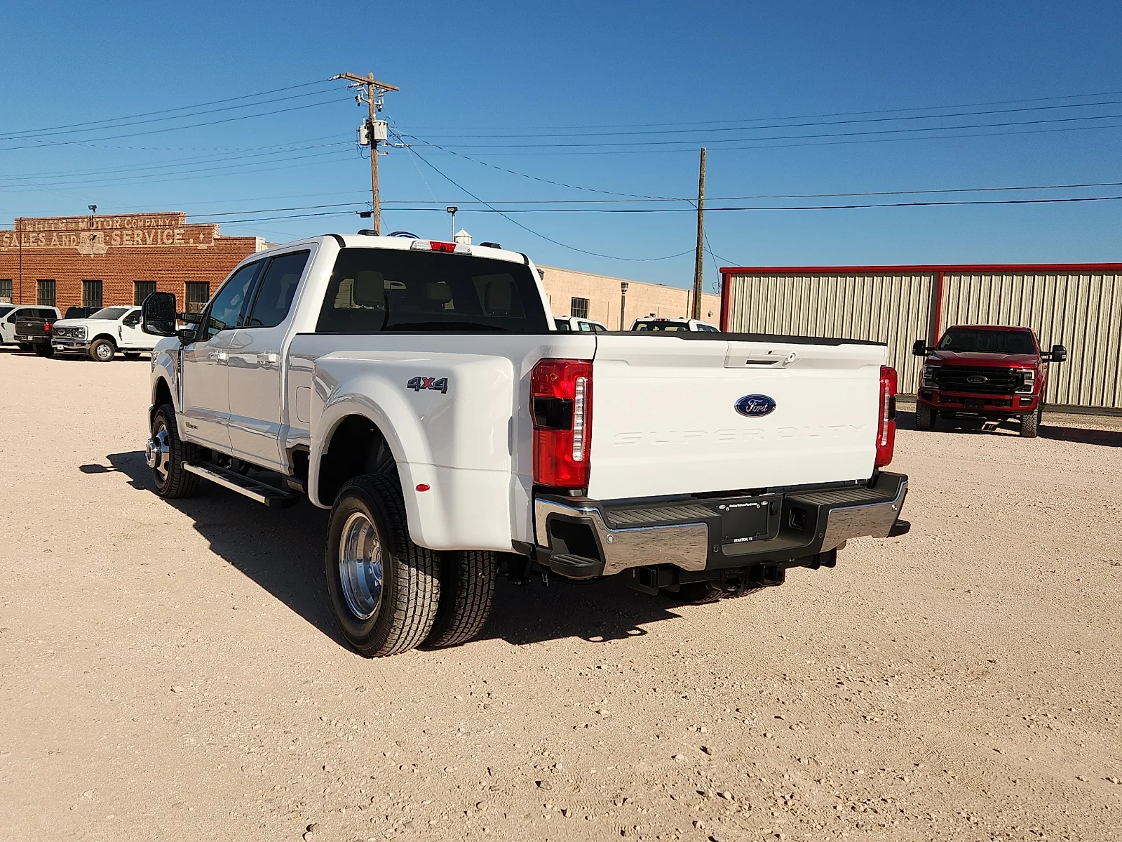 New 2026 Oxford White Ford Lariat image 5