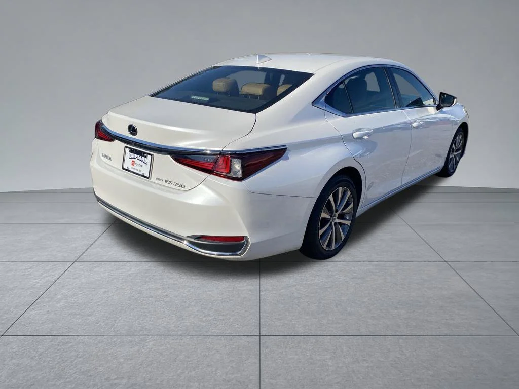 Used 2021 White Lexus 250 image 14