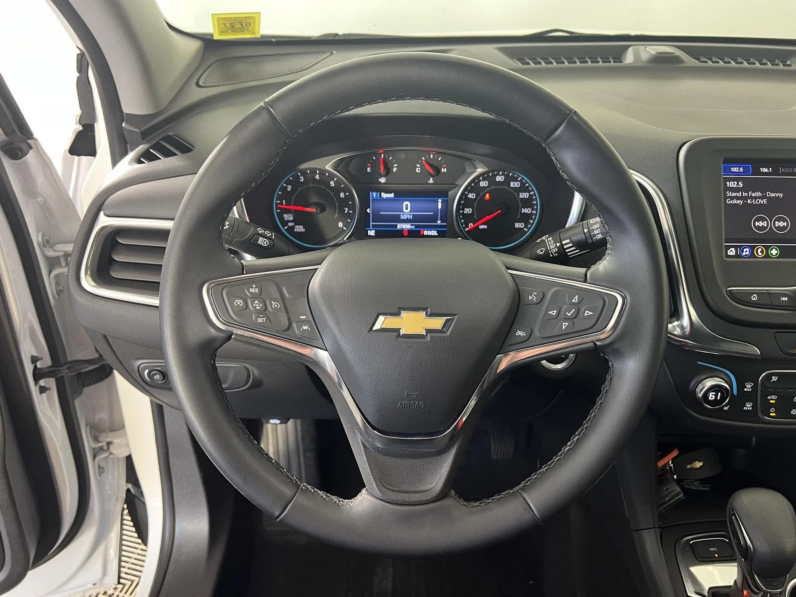 Used 2024 Summit White Chevrolet LT image 8
