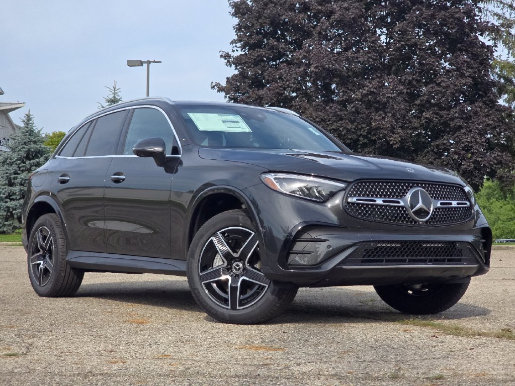 New 2027 Graphite Grey Metallic Mercedes-Benz GLC 300 image 40