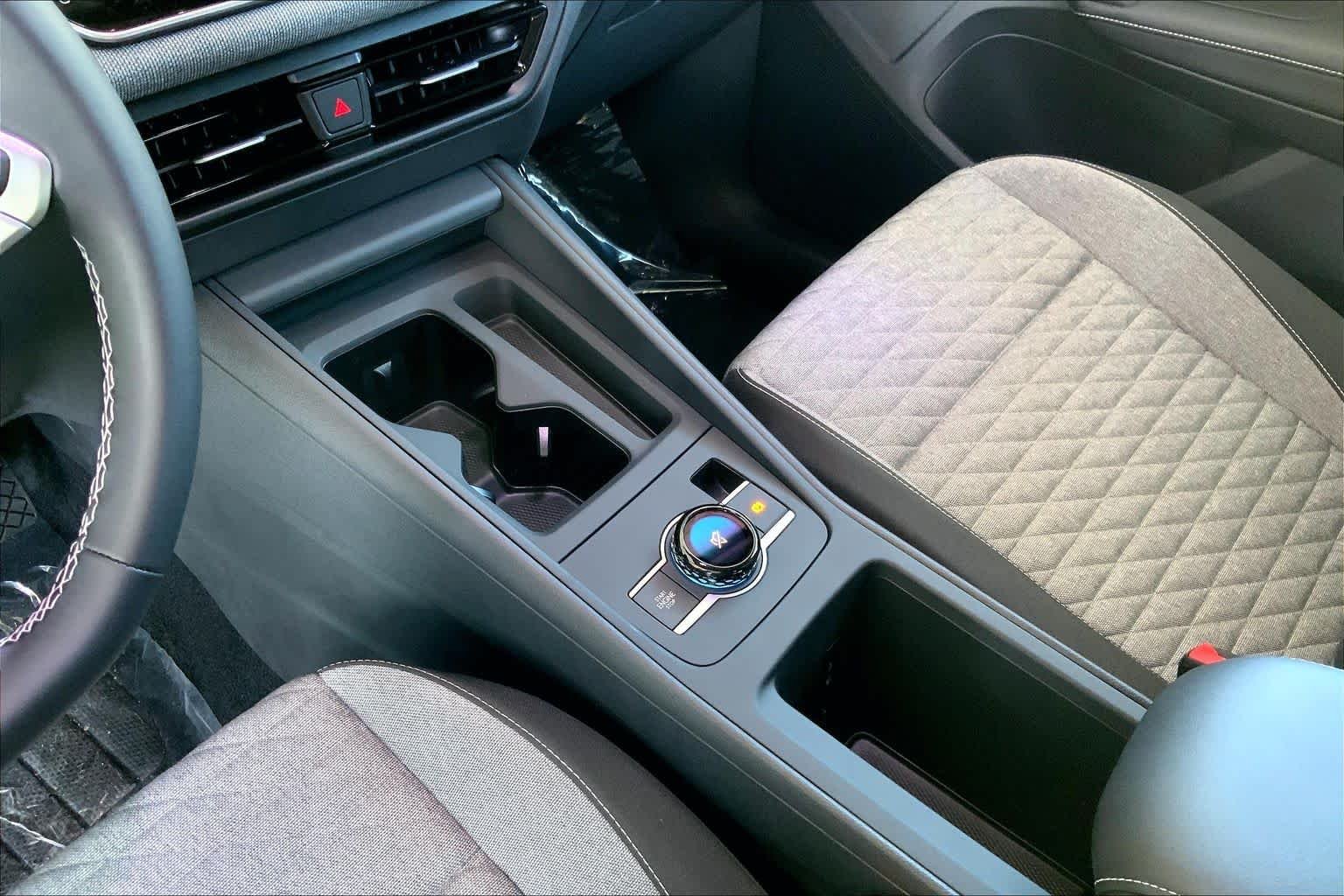 New 2026 Pure White Volkswagen S image 7