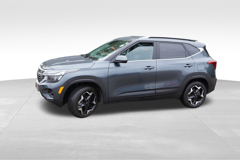 Used 2024 Gravity Gray Kia EX image 10