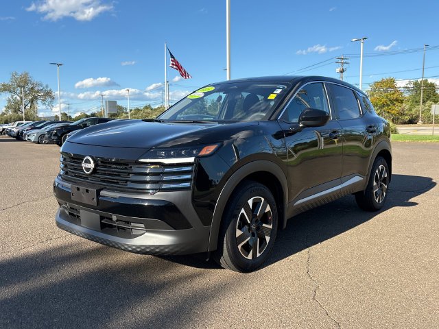 Used 2025 Black Nissan SV image 5
