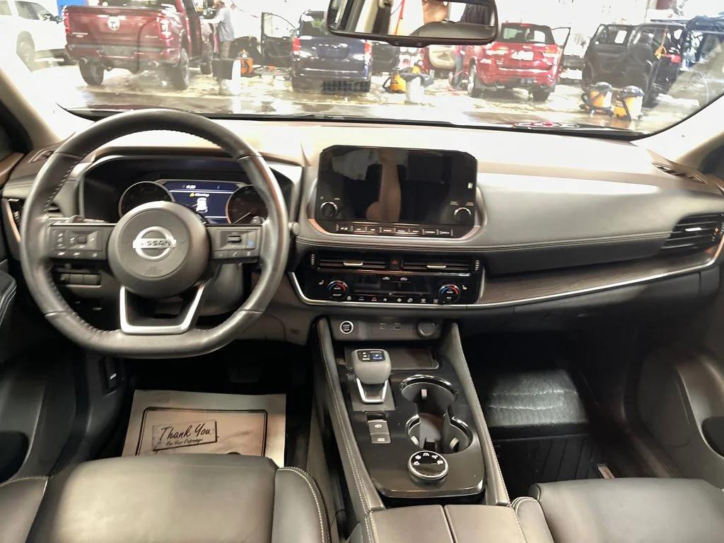 Used 2021 Black Nissan SL image 21