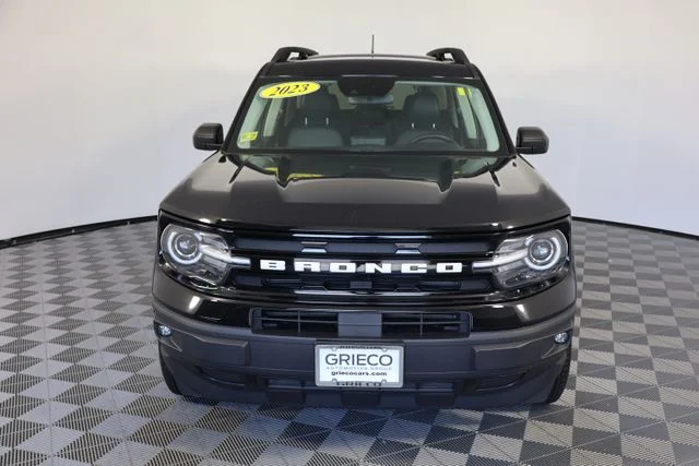 Used 2023 Black Ford Outer Banks image 3