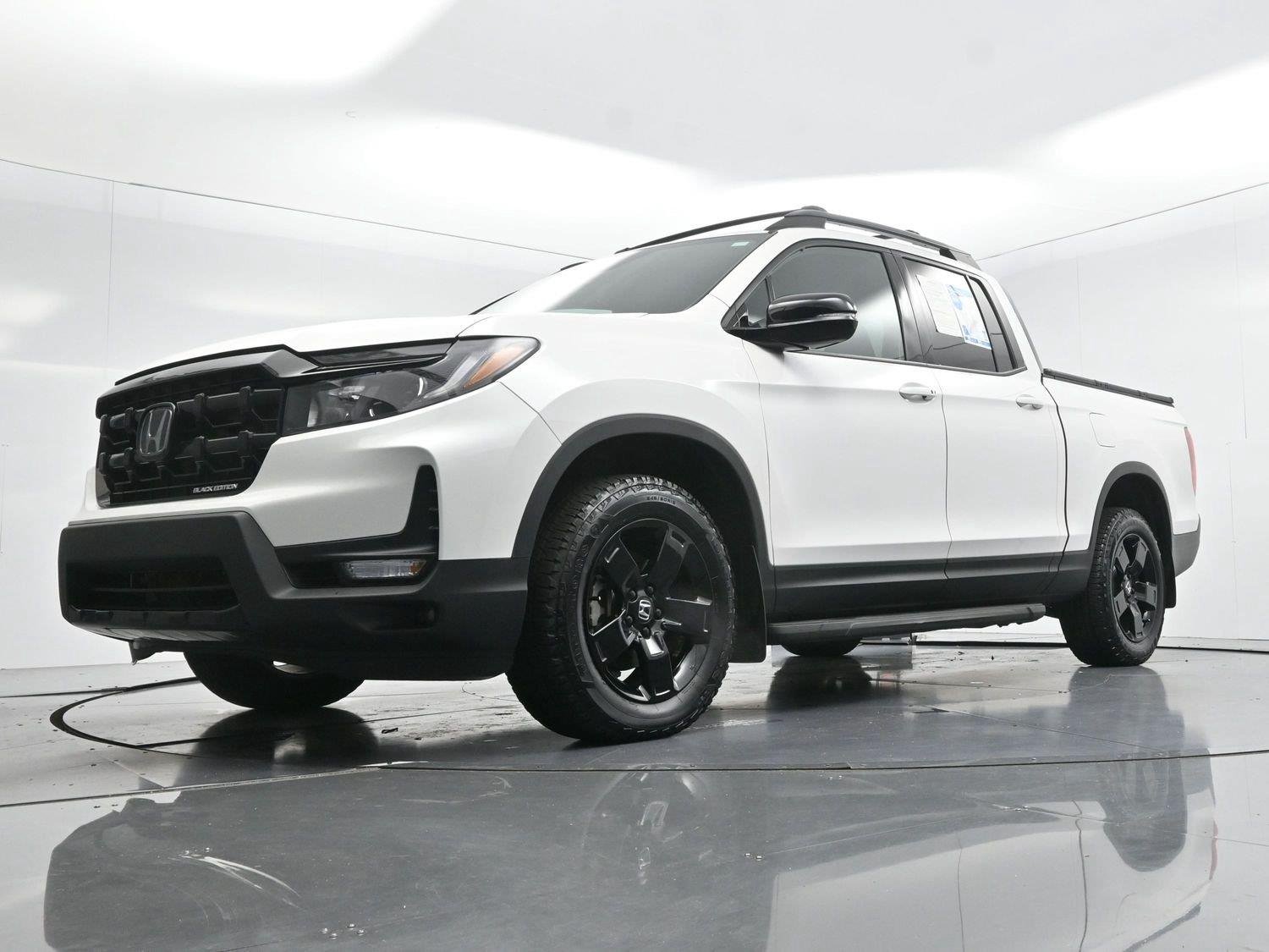Used 2025 White Honda Black Edition image 47