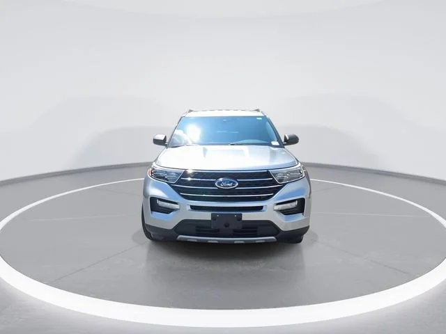 Used 2020 Silver Ford XLT image 3