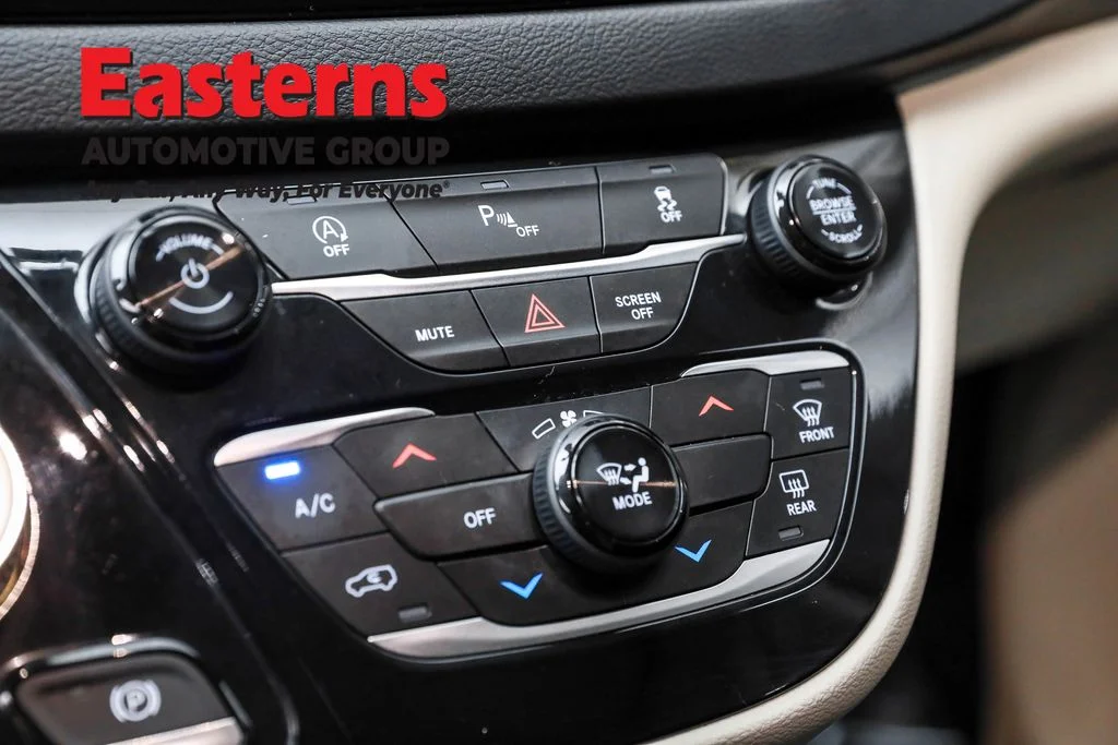 Used 2020 Red Chrysler LX image 20