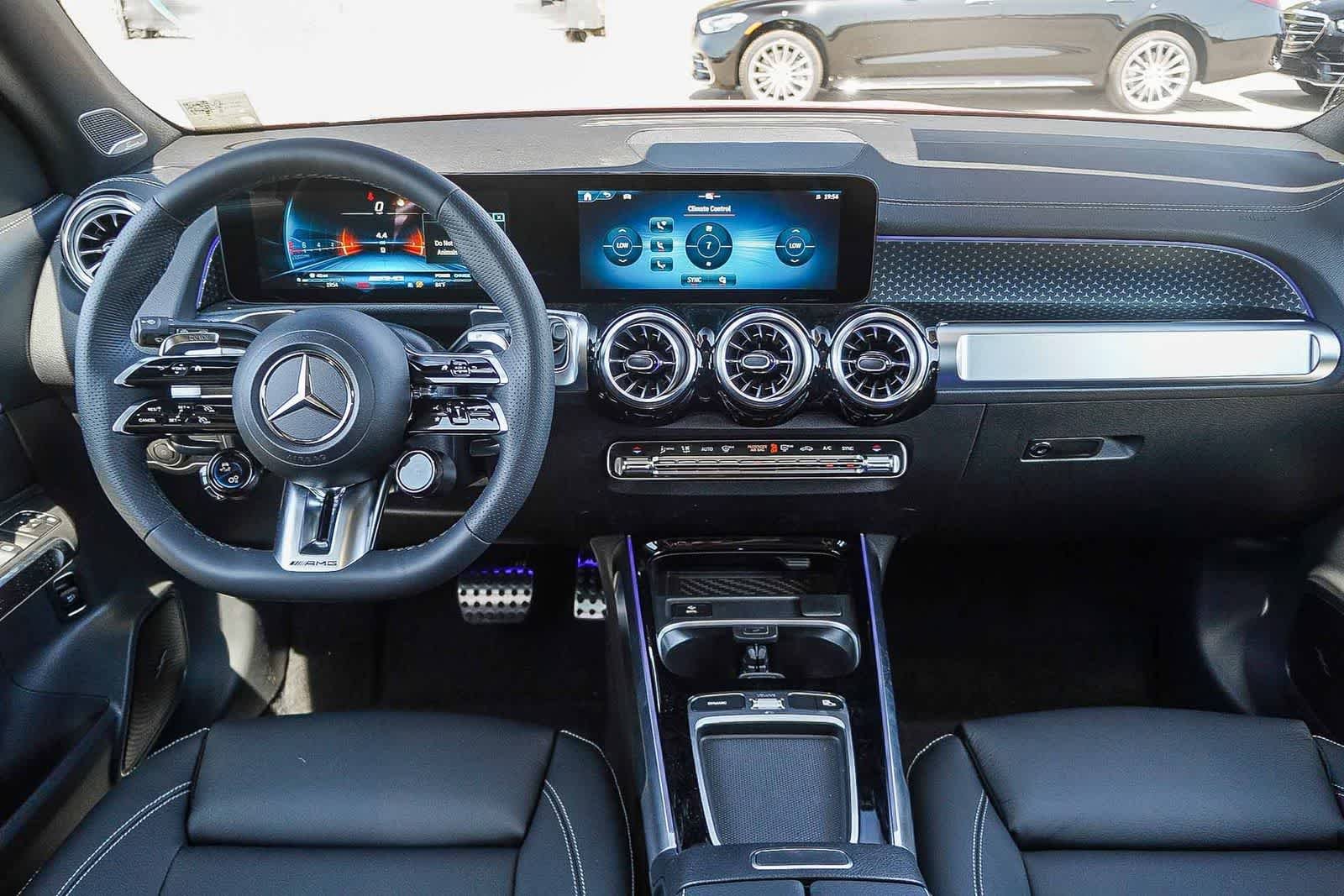 New 2026 MANUFAKTUR Patagonia Red Metallic Mercedes-Benz AMG® GLB 35 image 13