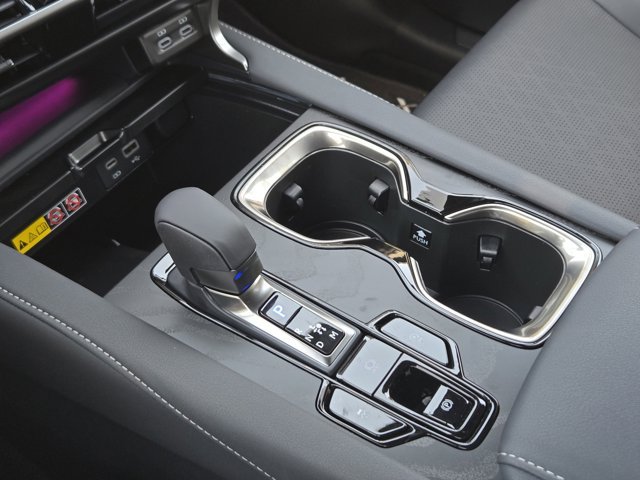 New 2026 Eminent White Pearl Lexus PREMIUM PLUS image 22