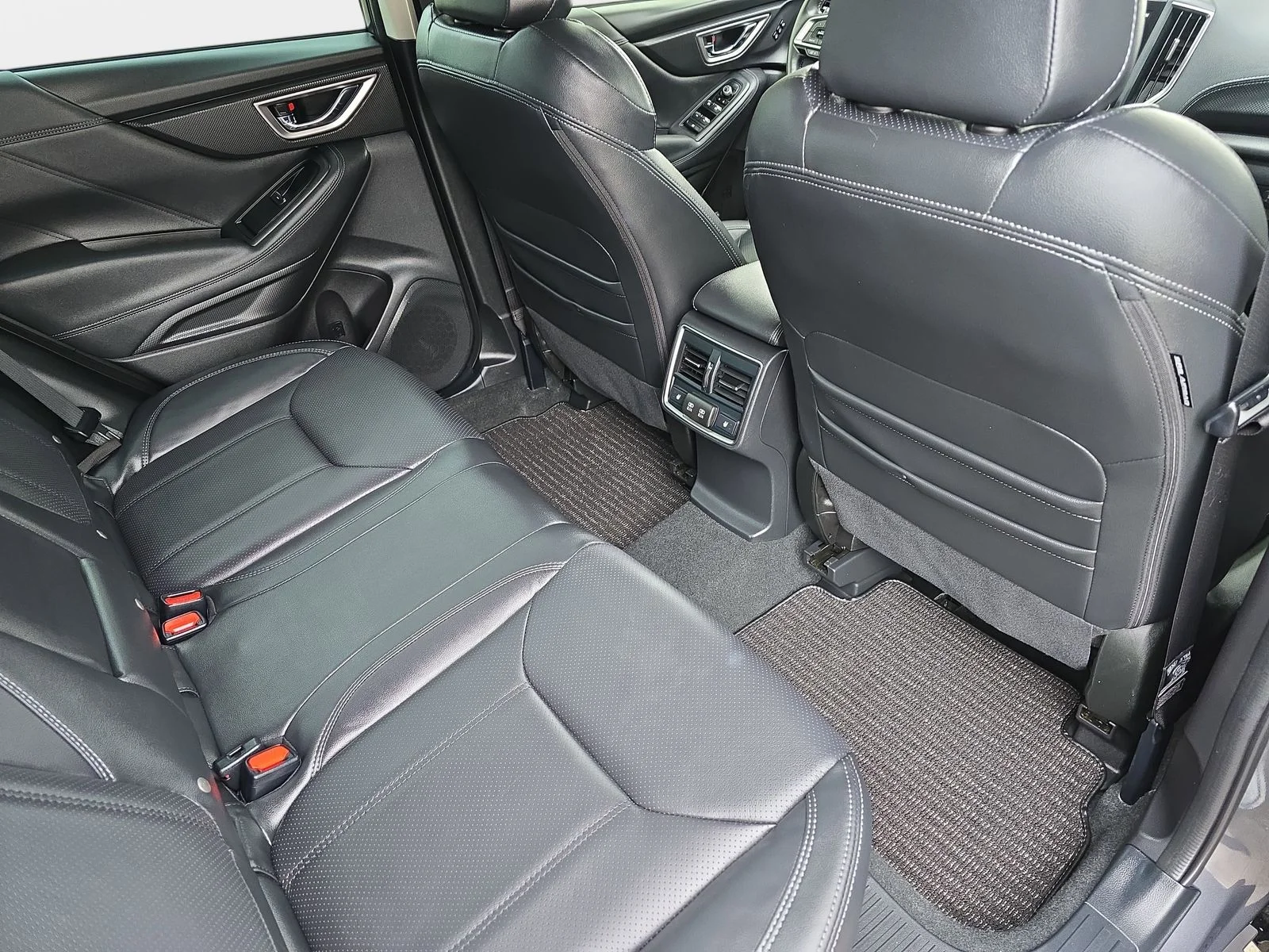 Used 2023 Gray Metallic Subaru Touring image 13