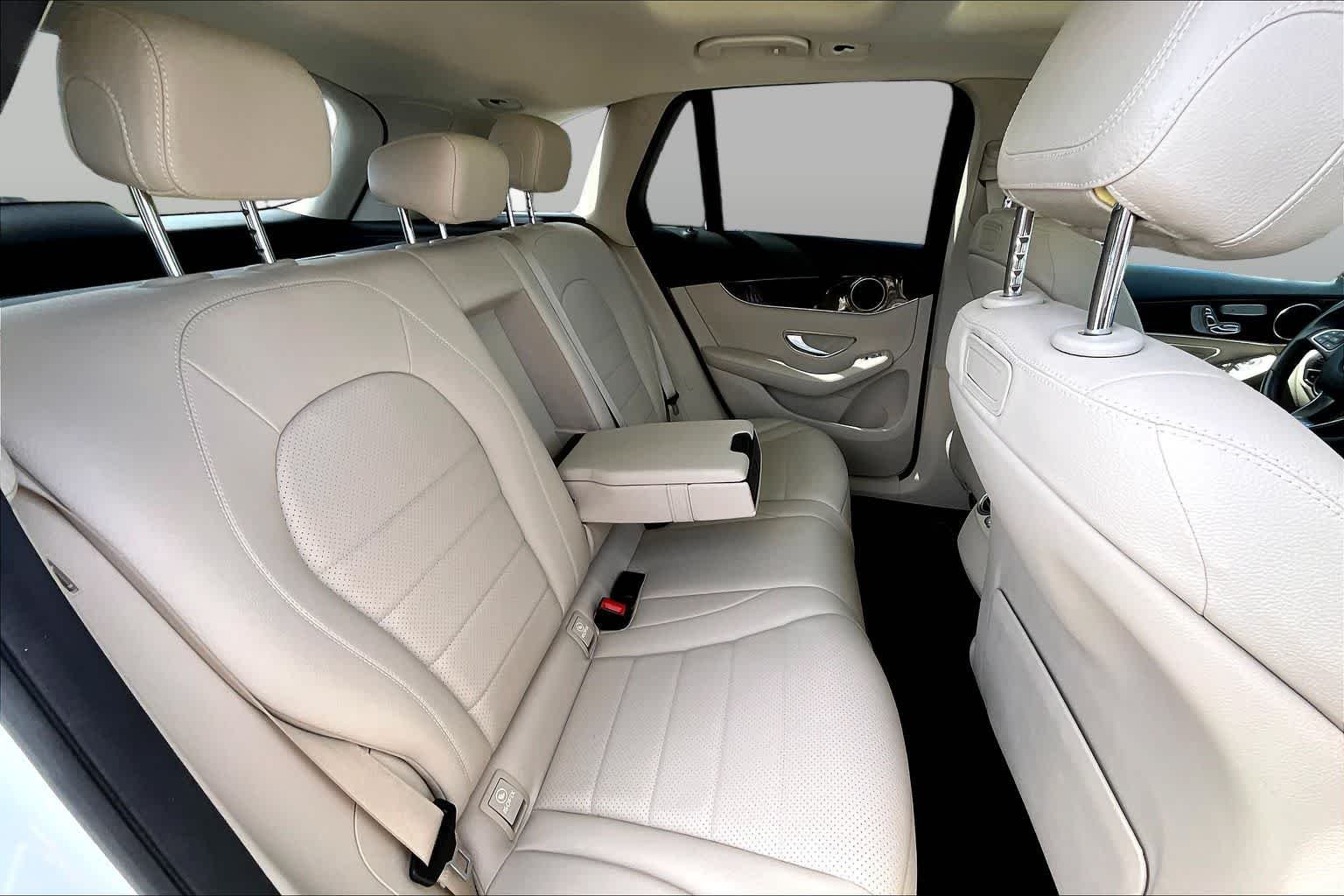 Used 2019 Polar White Mercedes-Benz GLC 300 image 20