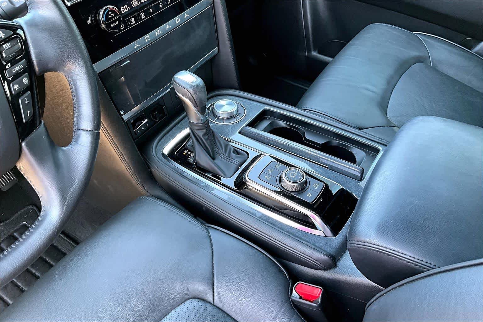 Used 2023 Aspen White Tricoat Nissan SL image 16