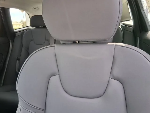 New 2026 Crystal White Volvo Plus image 18