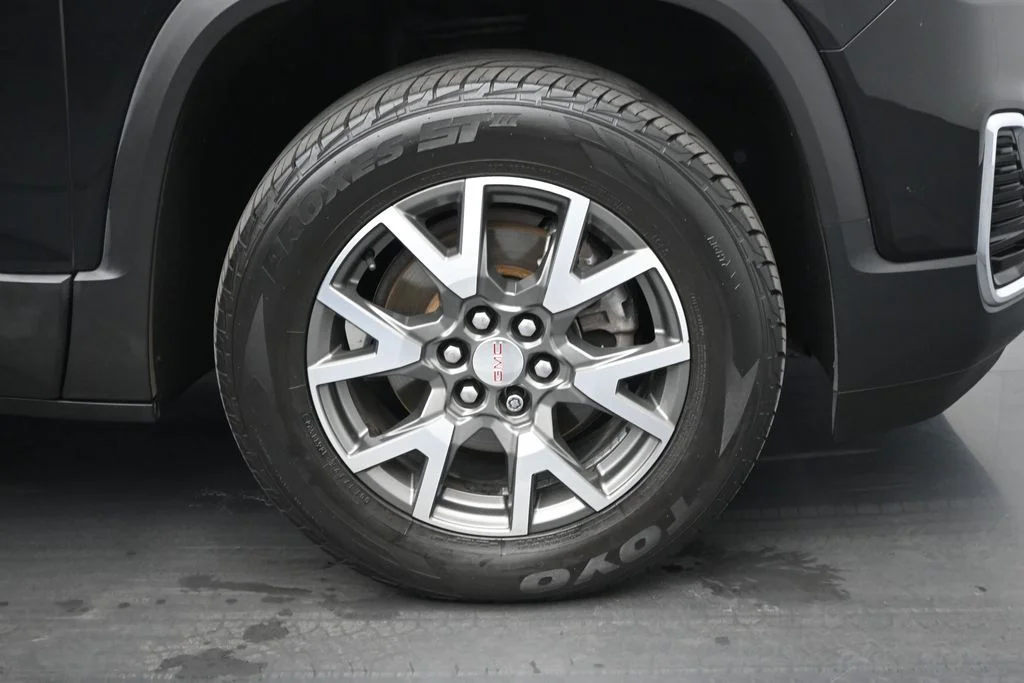 Used 2022 Black GMC SLE image 25