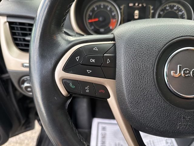 Used 2015 Black Jeep Latitude image 23