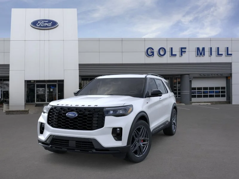 New 2026 Star White Metallic Tri-Coat Ford ST-Line image 2