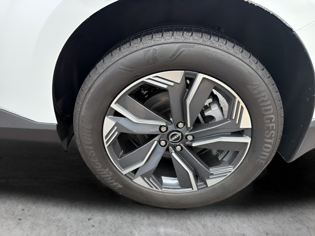 New 2026 White Nissan SL image 54