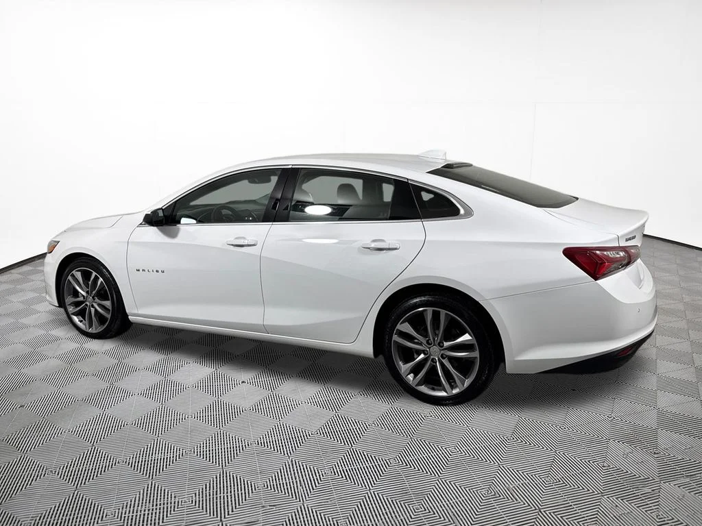 Used 2024 White Chevrolet LT image 11