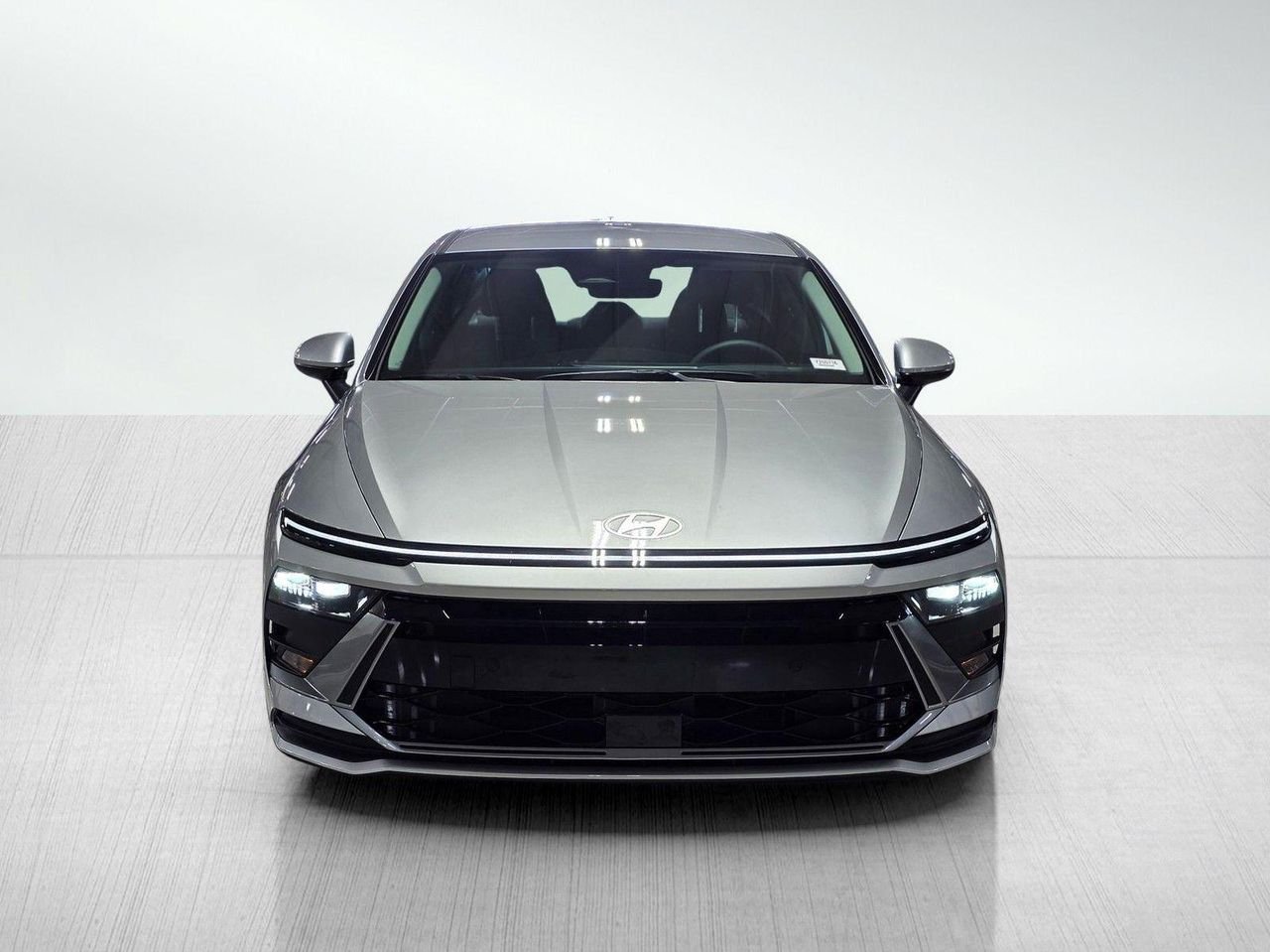 New 2026 Aero Silver Hyundai Blue image 2