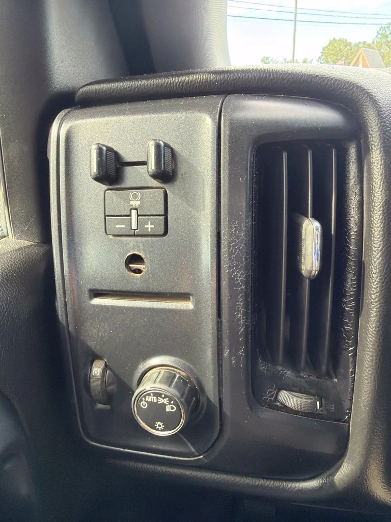 Used 2017 SUMMIT WHITE Chevrolet Work Truck image 26