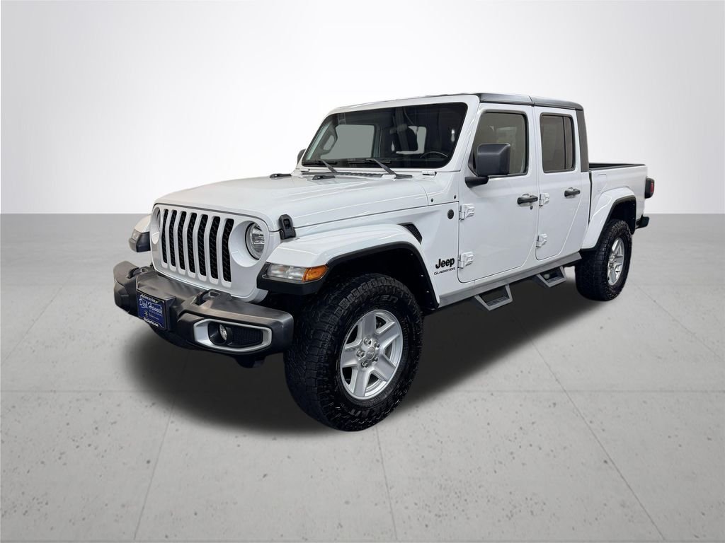 Used 2022 White Jeep Sport image 2