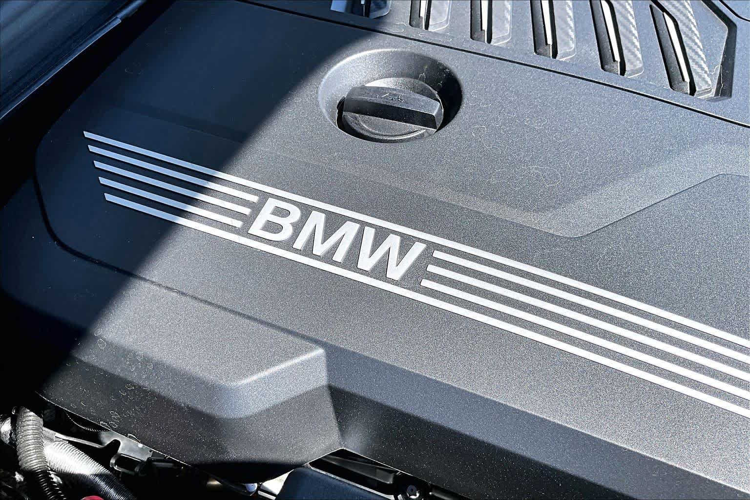 2026 BMW 8 Series 840i - Photo 17