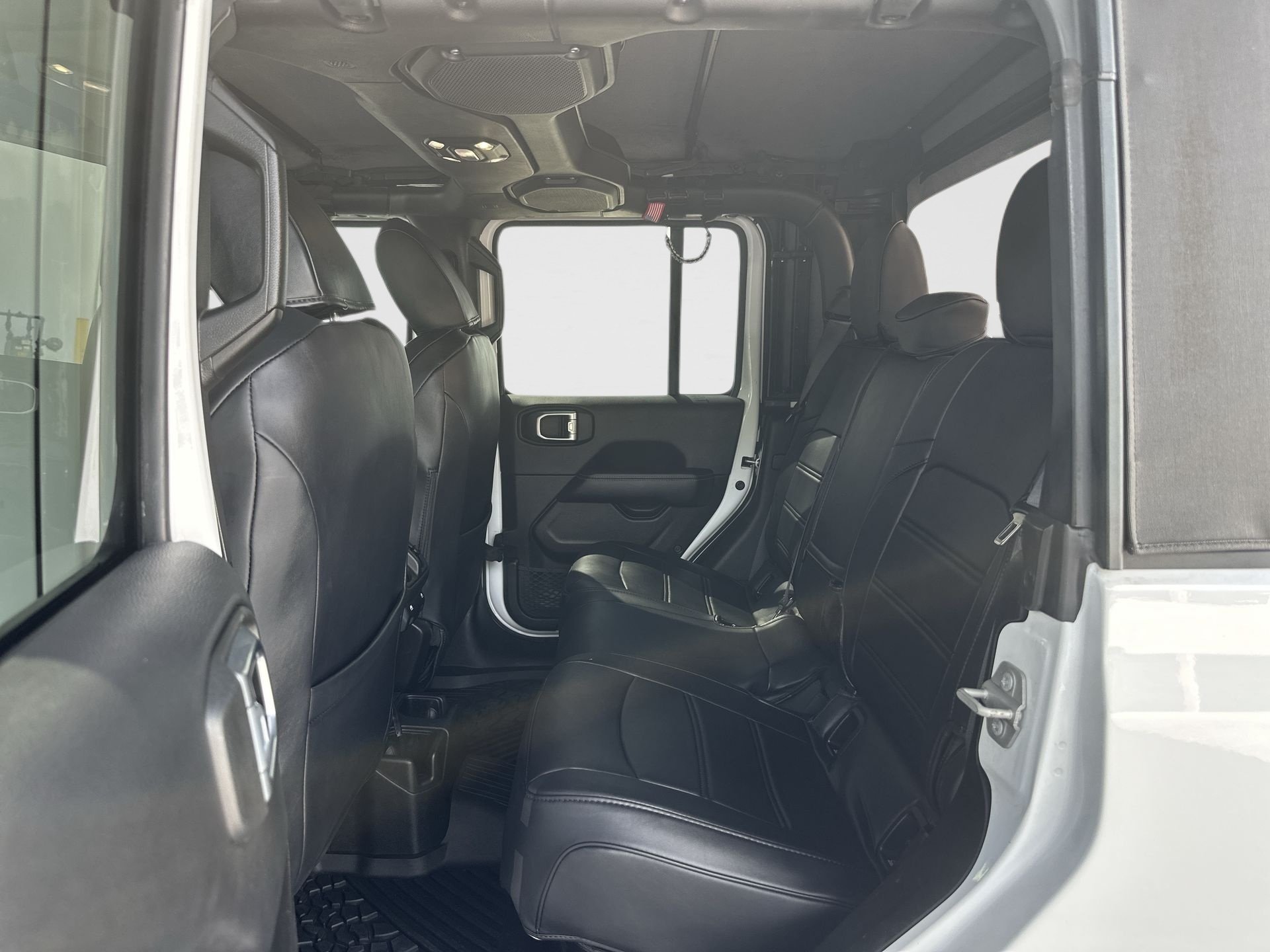 2022 Jeep Gladiator Overland - Photo 24