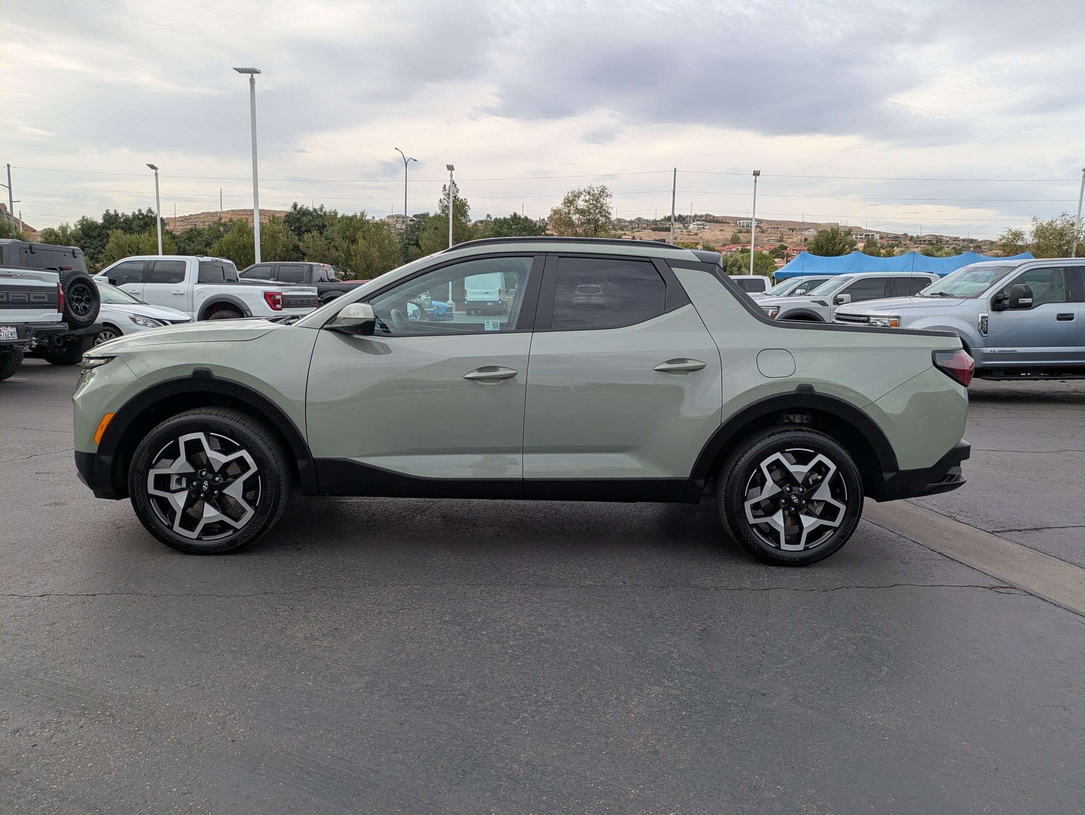 Used 2024 Sage Gray Hyundai Limited image 6