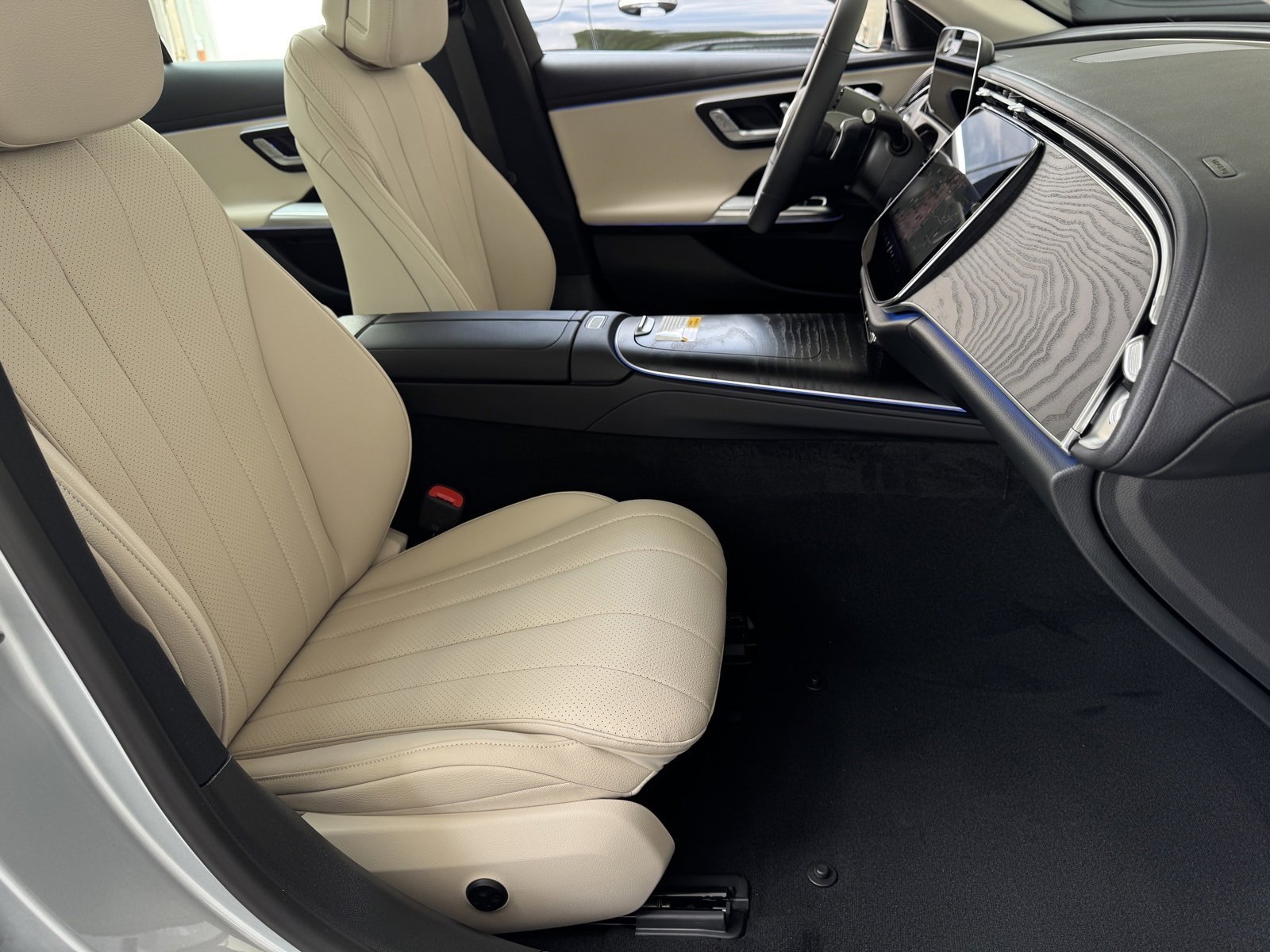 New 2026 Cirrus Silver Metallic Mercedes-Benz E 350 image 36