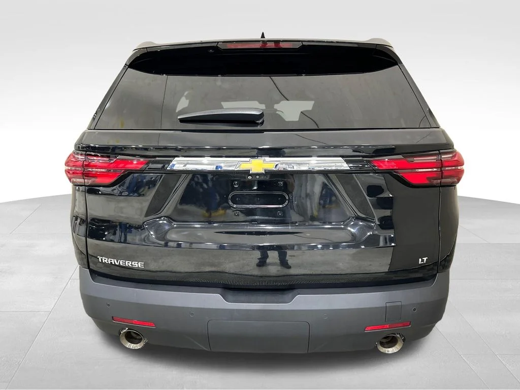 Used 2022 Black Chevrolet LT image 4