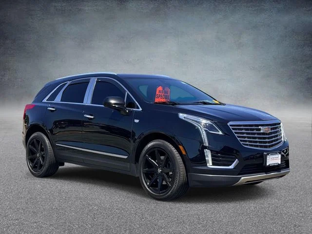 2017 Cadillac XT5 AWD Platinum's photo