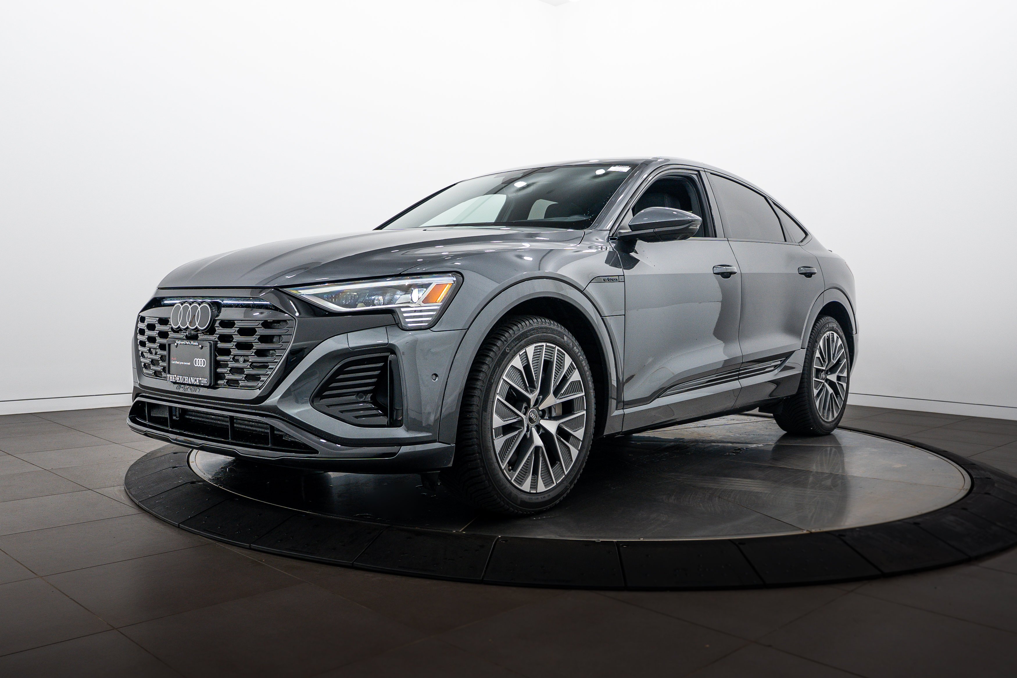 Certified Used 2024 Daytona Gray Pearl Effect Audi S line Prestige image 6