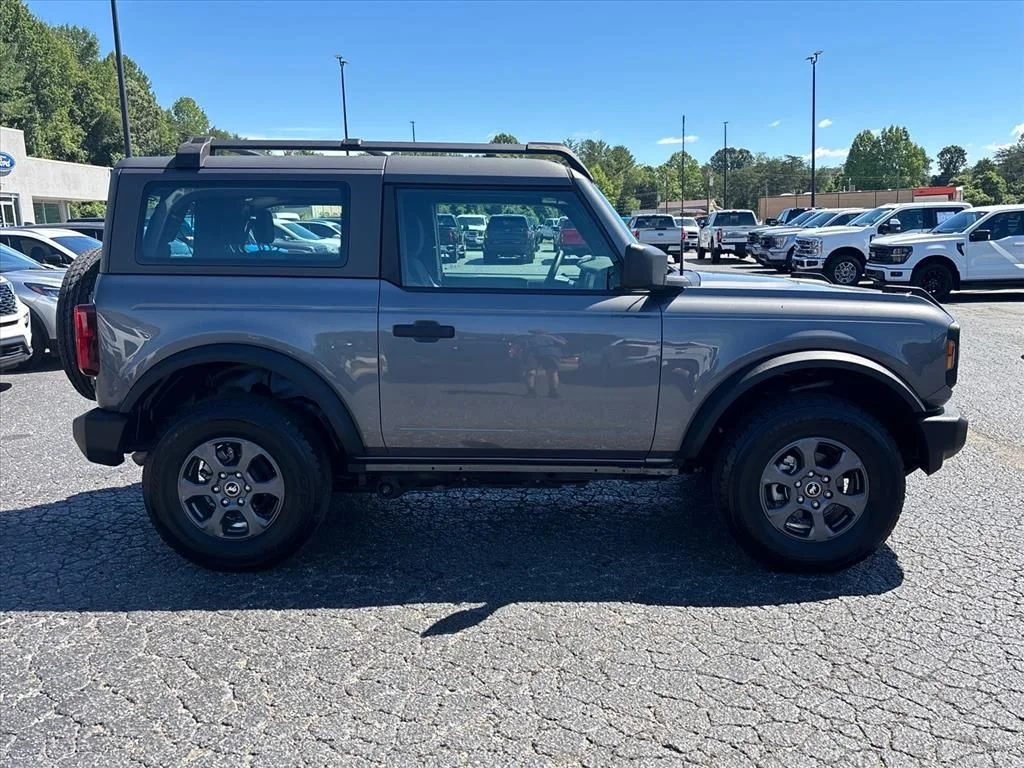 2021 Ford Bronco Base - Photo 9
