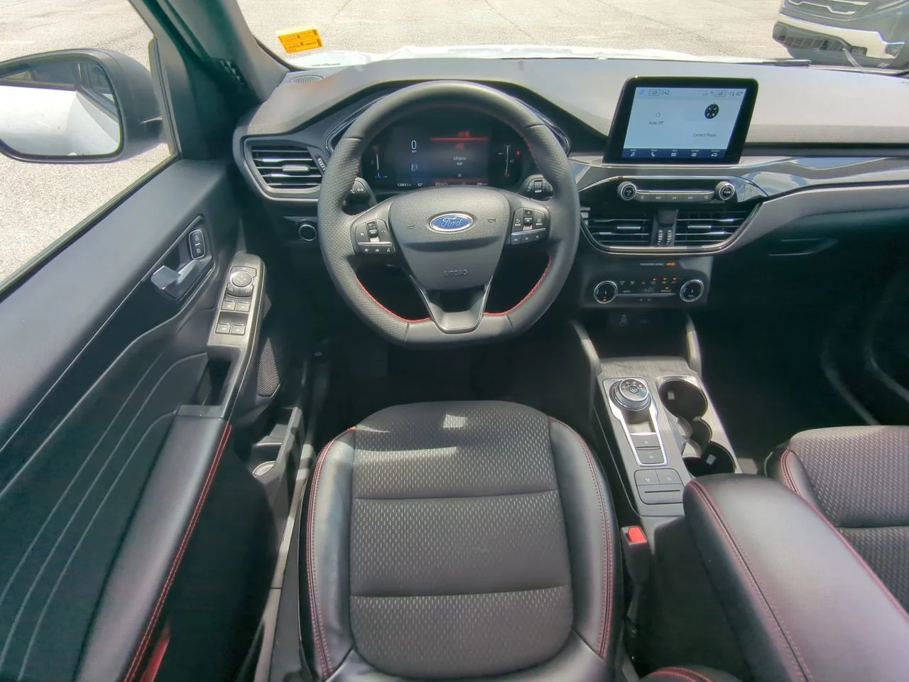 2025 Ford Escape ST-Line - Photo 15