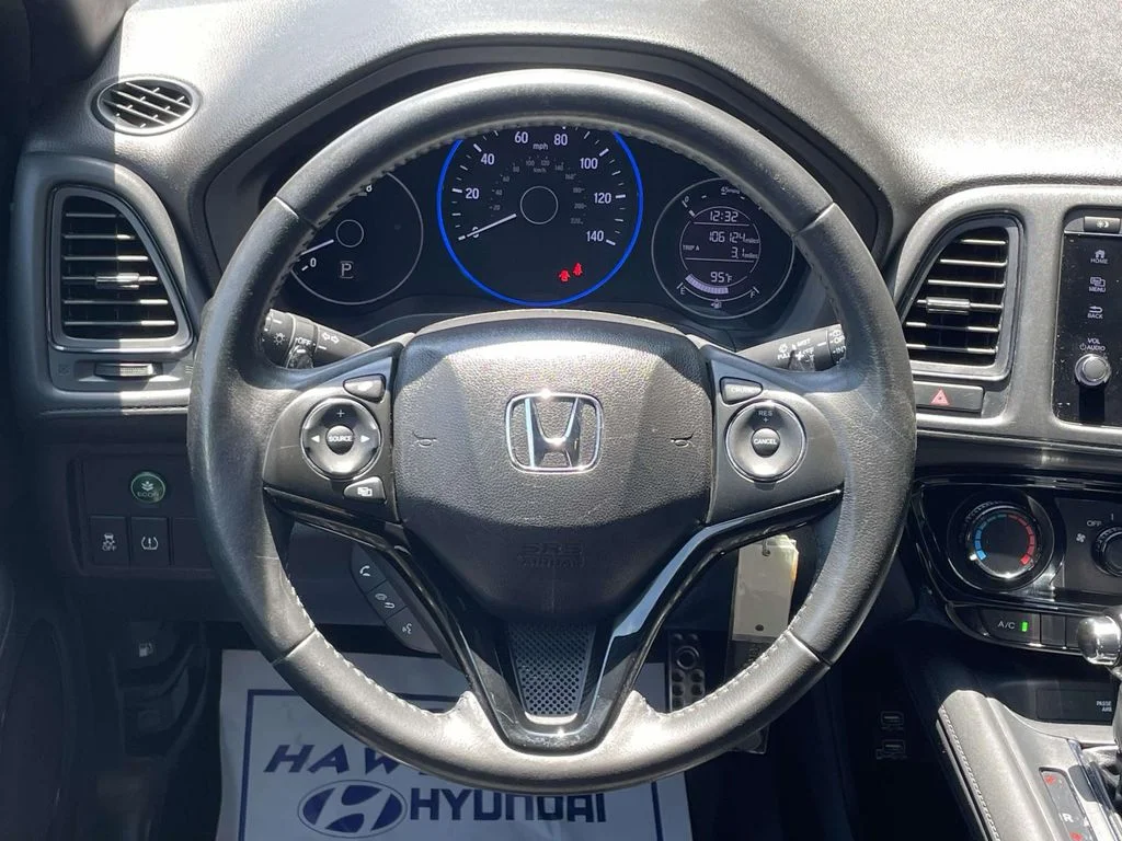 Used 2019  Honda Sport image 12