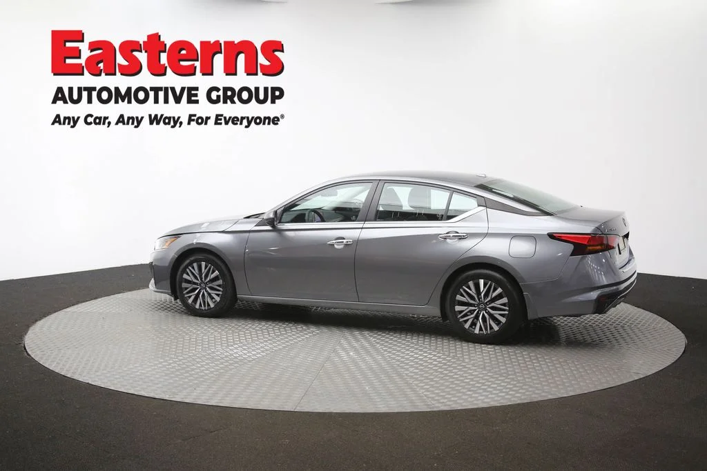 Used 2023 Gray Nissan 2.5 SV image 61