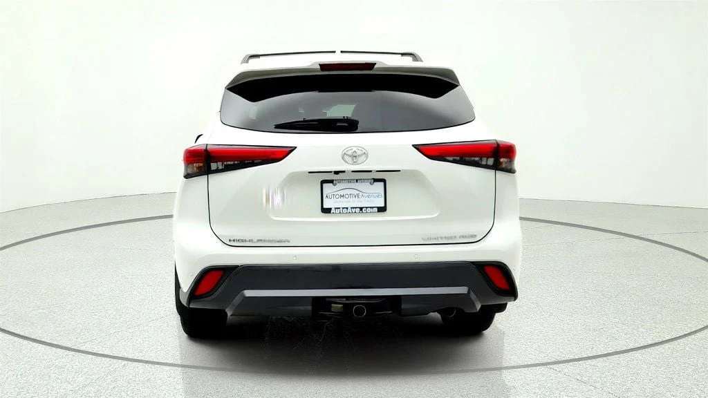 Used 2023 Wind Chill Pearl Toyota Limited-L4T AWD image 6