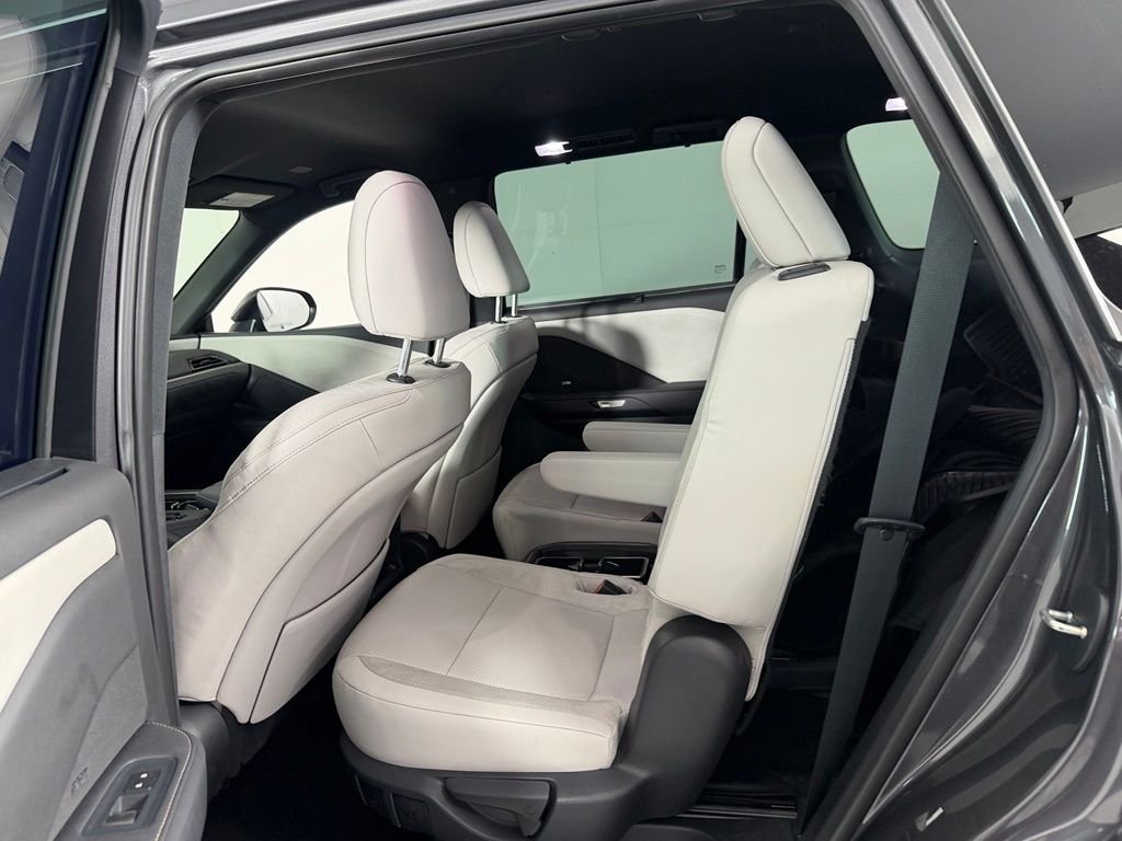 Used 2025 Gray Lexus 550h+ Luxury image 27
