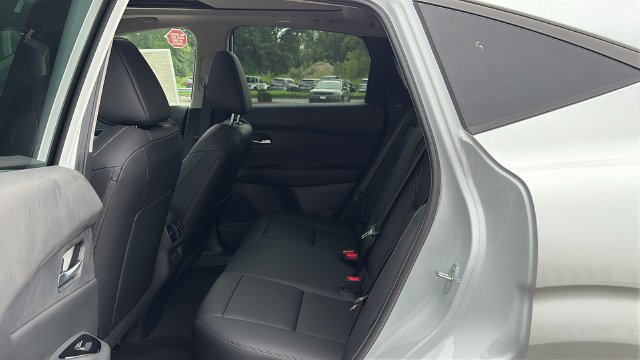 New 2027 White Nissan Dark Amour image 23